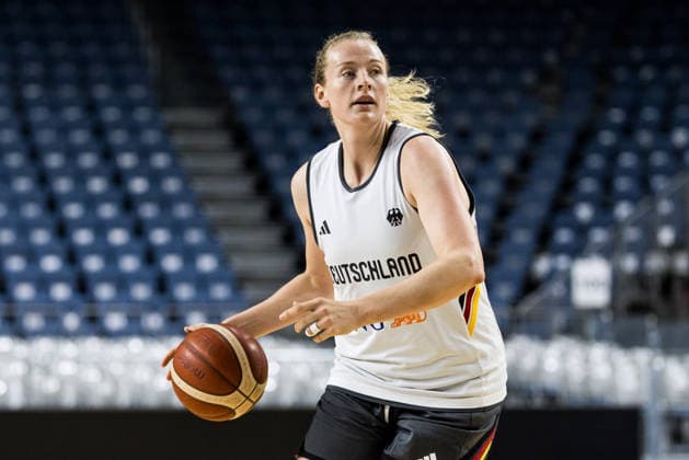 COLOGNE, GERMANY - AUGUST 25: Marie Guelich (Gülich, Germany, 21) controls the ball during media training of DBB Germany women at Lanxess Arena on August 25, 2026 in Cologne, Germany. North Rhine Westphalia Germany Copyright: xSteffiexWunderlx