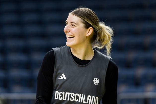 COLOGNE, GERMANY - AUGUST 25: Luisa Geiselsoeder (Geiselsöder, Germany, 15) laughing during media training of DBB Germany women at Lanxess Arena on August 25, 2026 in Cologne, Germany. North Rhine Westphalia Germany Copyright: xSteffiexWunderlx