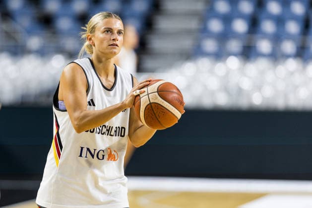COLOGNE, GERMANY - AUGUST 25: Alexandra Wilke (Germany, 3) controls the ball during media training of DBB Germany women at Lanxess Arena on August 25, 2026 in Cologne, Germany. North Rhine Westphalia Germany Copyright: xSteffiexWunderlx