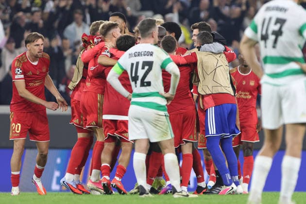 LINZ, AUSTRIA - AUGUST 25: team LASK celebrates the 5:1 win in the UEFA Champions League Play-off 2nd leg match between LASK and Celtic Glasgow at Oberoesterreich Arena on August 25, 2026 in Linz, Austria. (Photo by Severin Aichbauer Sports Press Photo SPP)  Copyright: xSeverinxAichbauer SPPx Sportspressphoto_SPR215927