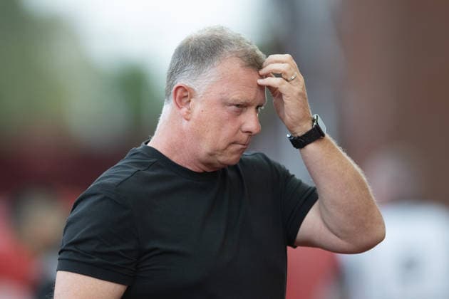 Stoke City v Hull City Carabao Cup Stoke City manager Mark Robins during the Carabao Cup Second Round match between Stoke City and Hull City at the bet365 Stadium, Stoke-on-Trent 25 08 2026 UK Newspapers OUT Copyright: xMattxWilkinsonx FIL-23823-0227
