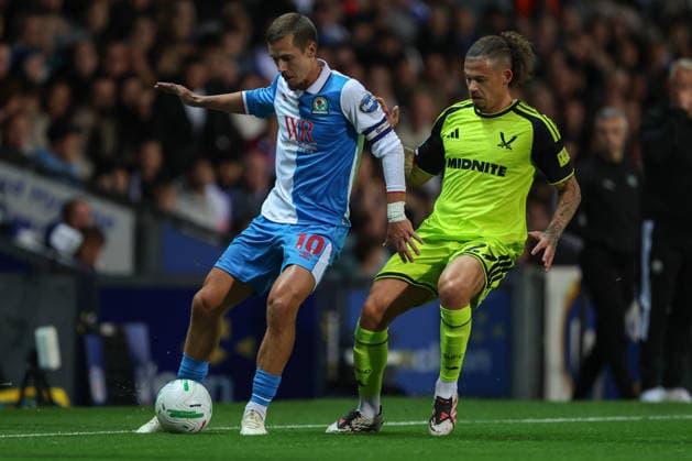 25th August 2026; Ewood Park, Blackburn, England; Carabao Cup Football, Blackburn Rovers versus Sheffield United; Todd Cantwell of Blackburn Rovers controls the ball whilst under pressure from Kalvin Phillips of Sheffield United AidanxHunter