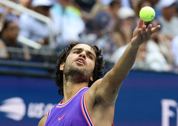 August 25, 2026, New York City, New York, USA: CARLOS ALCARAZ of Spain during the match in the first round mixed doubles of US Open with S. Williams of USA against E. Routliffe of New Zealand and L. Glasspool of Great Britain. New York, USA. New York City USA - ZUMAc278 20260825_zsp_c278_026 Copyright: xMarcinxCholewinskix