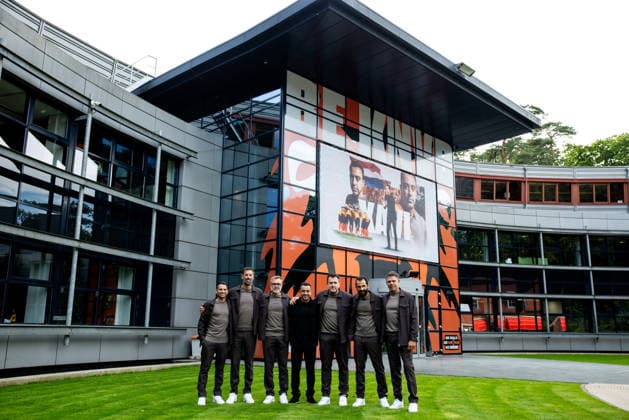 ZEIST, NETHERLANDS - AUGUST 25: Netherlands performance coach Ivan Torres, Netherlands assistant coach Ruud van Nistelrooij, Netherlands assistant coach Oscar Hernandez, Netherlands head coach Xavi Hernandez, Netherlands assistant coach Sergio Alegre, Netherlands assistant coach dil Ramzi and Netherlands goalkeeper coach Patrick Lodewijks during the unveiling of Xavi Hernandez as the new head coach of the Netherlands men s football team at the KNVB Campus on August 25, 2026 in Zeist, Netherlands.  Copyright: xRenexNijhuis MBxMediax