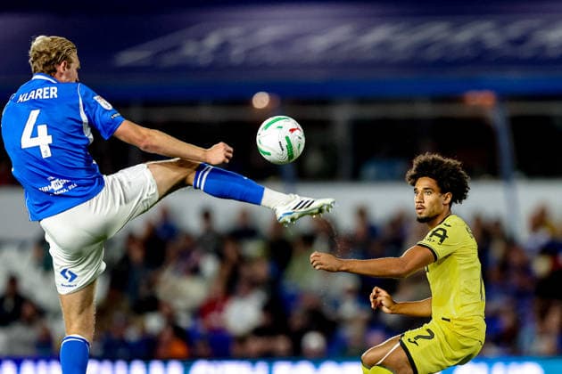 Birmingham City v Brentford, EFL Cup Brentford forward Kevin Schade (7) watches Birmingham City defender Christoph Klarer (4) clear ball during the EFL Cup match between Birmingham City and Brentford at the St Andrew s @ Knighthead Park, Birmingham, UK on 25 August 2026. Birmingham St Andrew s @ Knighthead Park West Midlands UK Editorial use only DataCo restrictions apply See www.football-dataco.com , Copyright: xManjitxNarotrax PSI-24746-0055