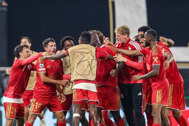 SOCCER - UEFA CL, LASK vs Celtic LINZ,AUSTRIA,25.AUG.26 - SOCCER - UEFA Champions League, play-off, Linzer ASK vs Celtic Glasgow. Image shows the rejoicing of the team LASK.  GEPAxpictures xManuelxBinder