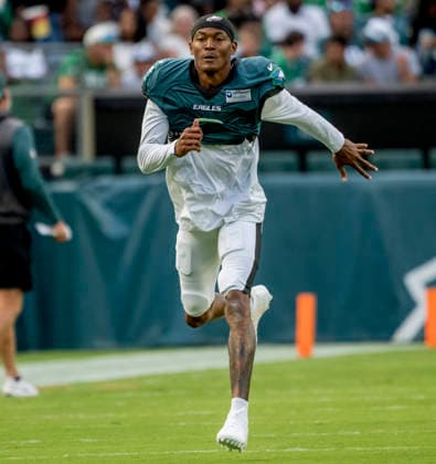 NFL, American Football Herren, USA 2026: Philadelphia Eagles Public Practice AUG 25 August 25, 2026, Philadelphia, Pa, USA: Philadelphia Eagles wide receiver DeVonta Smith warms up during the Philadelphia Eagles public practice at Lincoln Financial Field in Philadelphia, Pennsylvania on August 25, 2026. Scott Serio Cal Media(Credit Image: Scott Serio Cal Sport Media) Philadelphia Pa USA EDITORIAL USE ONLY Copyright: xx ZUMA-20260825_faf_cs17_005.jpg ScottxSeriox csmphotothree514851