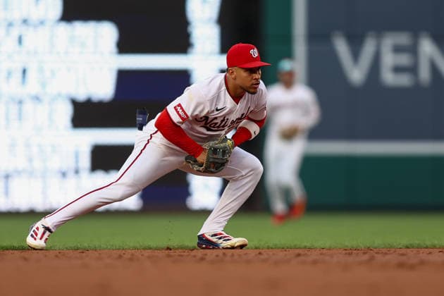 August 25, 2026, Washington D.C, District Of Columbia, United States: Washington, DC; Washington Nationals second baseman Jorbit Vivas (84) fields a ground ball during the Major League Baseball game between the Washington Nationals and the Colorado Rockies at Nationals Park on Tuesday, August 25, 2026. The Rockies beat the Nationals 3-1. MLB, Baseball Herren, USA Colorado Rockies 3:1 Washington Nationals  - ZUMAp258 20260825_znp_p258_014 Copyright: xStevexPrakopex