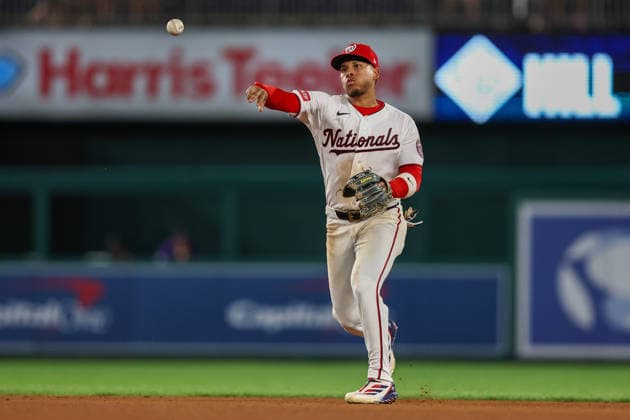 August 25, 2026, Washington D.C, District Of Columbia, United States: Washington, DC; Washington Nationals second baseman Jorbit Vivas (84) throws to first base for the out during the Major League Baseball game between the Washington Nationals and the Colorado Rockies at Nationals Park on Tuesday, August 25, 2026. The Rockies beat the Nationals 3-1. MLB, Baseball Herren, USA Colorado Rockies 3:1 Washington Nationals  - ZUMAp258 20260825_znp_p258_039 Copyright: xStevexPrakopex