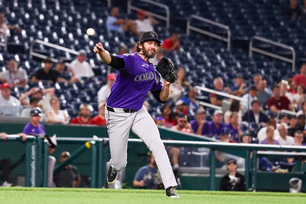 August 25, 2026, Washington D.C, District Of Columbia, United States: Washington, DC; Colorado Rockies pitcher Jordan Romano (68) throws to first base for the out during the Major League Baseball game between the Washington Nationals and the Colorado Rockies at Nationals Park on Tuesday, August 25, 2026. The Rockies beat the Nationals 3-1. MLB, Baseball Herren, USA Colorado Rockies 3:1 Washington Nationals  - ZUMAp258 20260825_znp_p258_043 Copyright: xStevexPrakopex