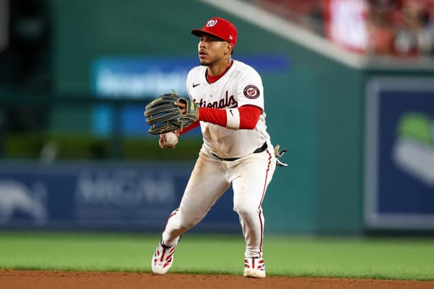 August 25, 2026, Washington D.C, District Of Columbia, United States: Washington, DC; Washington Nationals second baseman Jorbit Vivas (84) fields a ground ball during the Major League Baseball game between the Washington Nationals and the Colorado Rockies at Nationals Park on Tuesday, August 25, 2026. The Rockies beat the Nationals 3-1. MLB, Baseball Herren, USA Colorado Rockies 3:1 Washington Nationals  - ZUMAp258 20260825_znp_p258_049 Copyright: xStevexPrakopex