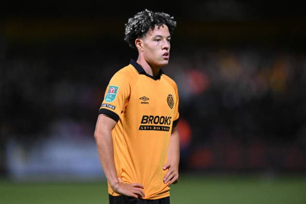 Cambridge United v Millwall - Carabao Cup Second Round Isaac Heath of Cambridge United looks on during the Carabao Cup Second Round match between Cambridge United and Millwall at the Cledara Abbey Stadium in Cambridge, on August 25, 2026. Cambridge Cambridgeshire  Copyright: xMIxNewsx originalFilename:fletcher-cambridg260825_np73B.jpg