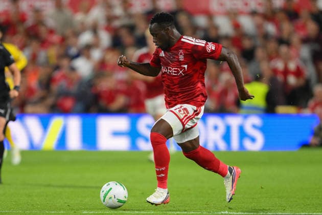 Nottingham Forest v Leeds United - Carabao Cup Second Round Arnoud Kalimuendo of Nottingham Forest runs with the ball during the Carabao Cup Second Round match between Nottingham Forest and Leeds United at the City Ground in Nottingham, on August 25, 2026. Nottingham Nottinghamshire United Kingdom  Copyright: xMIxNewsx originalFilename:fletcher-nottingh260825_npG88.jpg