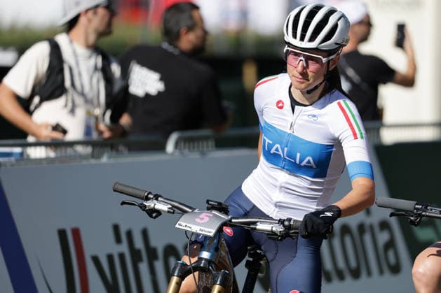 26.08.2026, Daolasa di Commezzadura, Val di Sole Bikeland, 2026 UCI MTB World Championship, WM, Weltmeisterschaft Women Elite s E-MTB XC (E-MTB Cross Country) Anna Oberparleiter 5 (ITA) at the starting line Daolasa di Commezzadura Val di Sole Bikeland Trento Italy *** August 26, 2026, Daolasa di Commezzadura, Val di Sole Bikeland, 2026 UCI MTB World Championship Women’s Elite E MTB XC E MTB Cross Country Anna Oberparleiter 5 ITA at the starting line Daolasa di Commezzadura Val di Sole Bikeland Trento, Italy Copyright: xJustPictures.ch FrancescoxMinghettix jp-en-FrMi-MNG_0052