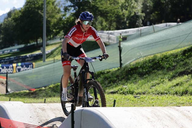26.08.2026, Daolasa di Commezzadura, Val di Sole Bikeland, 2026 UCI MTB World Championship, WM, Weltmeisterschaft Women Elite s E-MTB XC (E-MTB Cross Country) Anna Spielmann 1 (AUT) Daolasa di Commezzadura Val di Sole Bikeland Trento Italy *** August 26, 2026, Daolasa di Commezzadura, Val di Sole Bikeland, 2026 UCI MTB World Championships Women s Elite E MTB XC E MTB Cross Country Anna Spielmann 1 AUT Daolasa di Commezzadura Val di Sole Bikeland Trento, Italy Copyright: xJustPictures.ch FrancescoxMinghettix jp-en-FrMi-MNG_0292