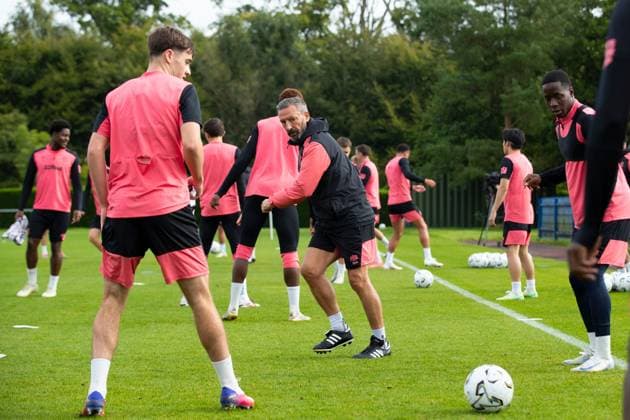Rangers manager Derek McInnes at training ahead of tomorrow s UEFA Conference League qualifying match against Jablonec. Rangers Training - The Rangers Training Centre, Glasgow, Lanarkshire, Scotland, UK - 26 Aug 2026Glasgow The Rangers Training Centre Lanarkshire United Kingdom  Copyright: xO Rourke RangersxFC Shutterstockx 17117524aq