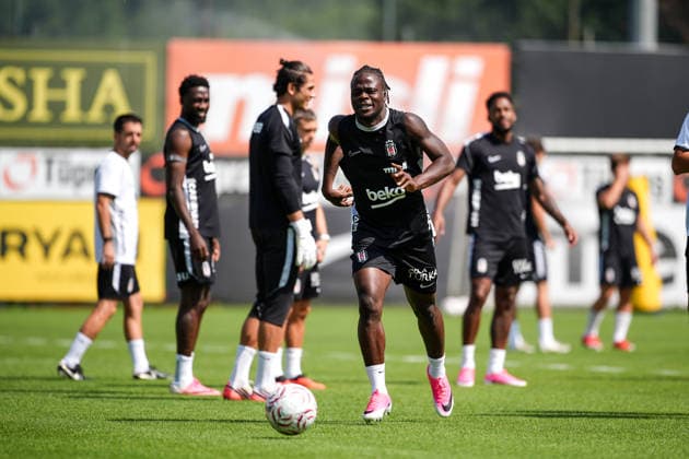Besiktas complete preparations for Kauno Zalgiris Europa League Play-Off match ISTANBUL, TURKIYE - AUGUST 26: Besiktas player Junior Olaitan takes part in a training session at BJK Nevzat Demir Training Facilities ahead of the UEFA Europa League play-off second-leg match against Lithuanian side Kauno Zalgiris, on August 26, 2026 in Istanbul, Turkiye. Muhammed Ali Yigit Anadolu Istanbul Turkey. Editorial use only. Please get in touch for any other usage.  Copyright: x2026xAnadoluxMuhammedxAlixYigitx