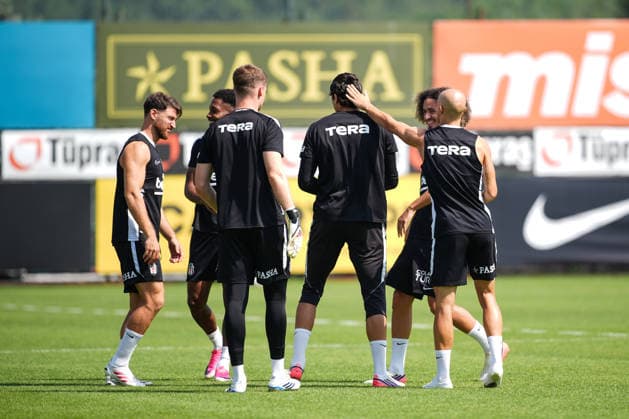 Besiktas complete preparations for Kauno Zalgiris Europa League Play-Off match ISTANBUL, TURKIYE - AUGUST 26: Besiktas player Salih Ozcan takes part in a training session at BJK Nevzat Demir Training Facilities ahead of the UEFA Europa League play-off second-leg match against Lithuanian side Kauno Zalgiris, on August 26, 2026 in Istanbul, Turkiye. Muhammed Ali Yigit Anadolu Istanbul Turkey. Editorial use only. Please get in touch for any other usage.  Copyright: x2026xAnadoluxMuhammedxAlixYigitx