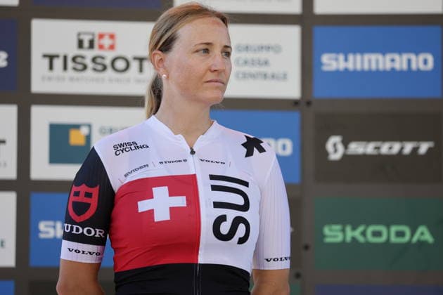 26.08.2026, Daolasa di Commezzadura, Val di Sole Bikeland, 2026 UCI MTB World Championship, WM, Weltmeisterschaft E-MTB XC Medals Ceremony (E-MTB Cross Country) Kathrin Stirnemann 2 (SUI), 2nd place and silver medal of the Women Elite s E-Mtb Cross Country World Championships 2026 Daolasa di Commezzadura Val di Sole Bikeland Trento Italy *** August 26, 2026, Daolasa di Commezzadura, Val di Sole Bikeland, 2026 UCI MTB World Championships Women s Elite MTB XC Medal Ceremony Women s Elite MTB Cross Country Kathrin Stirnemann 2 SUI, 2nd place and silver medal at the 2026 Women’s Elite E-MTB Cross Country World Championships in Daolasa di Commezzadura, Val di Sole Bikeland, Trento, Italy Copyright: xJustPictures.ch FrancescoxMinghettix jp-en-FrMi-MNG_0020