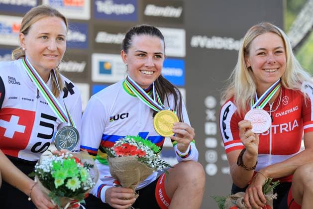Mountain Bike Cycling World Championships UCI 2026 Pierre Teyssot MAXPPP ; Mountain Bike Cycling World Championships UCI 2026 in Commezzadura on August 26, 2026. E-MTB Cross Country Race, at the podium with the medals, Kathrin STIRNEMANN (SUI), Anna SPIELMANN (AUT) and Tamara WIEDMANN (AUT) Pierre Teyssot Maxppp Commezzadura Val di Sole - Trentino Italy  Copyright: xMAXPPPxPierrexTeyssotx TEY60186 TEY60186
