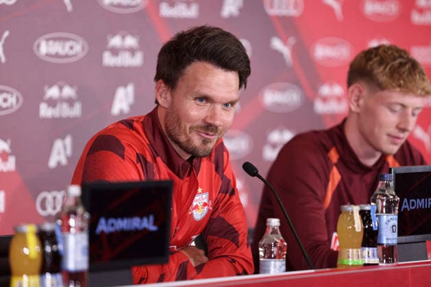 SOCCER - UEFA EL, RBS vs Mjaellby SALZBURG,AUSTRIA,26.AUG.26 - SOCCER - UEFA Europa League, play-off, Red Bull Salzburg vs Mjaellby AIF, preview, press conference, PK, Pressekonferenz RBS. Image shows head coach Danny Roehl (RBS).  GEPAxpictures xMathiasxMandl