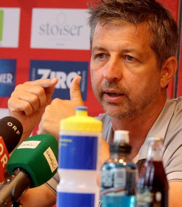 SOCCER - BL, GAK, press conference, PK, Pressekonferenz GRAZ,AUSTRIA,26.AUG.26 - SOCCER - ADMIRAL Bundesliga, Grazer AK 1902, press conference. Image shows head coach Gerald Scheiblehner (GAK) .  GEPAxpictures xHansxOberlaender