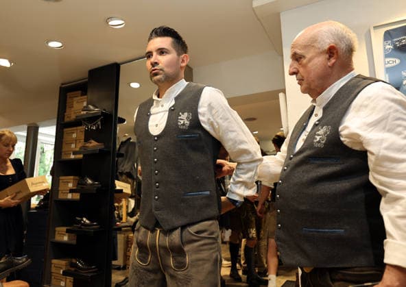 Soccer, Men s, Oktoberfest Attire, 2026–2027 Season, TSV 1860 Munich, Traditional Attire by Angermaier Alper Kayabunar, TSV 1860 Munich Coach Trying On Traditional Attire, Lederhosen, Pictured Here with Axel Munz