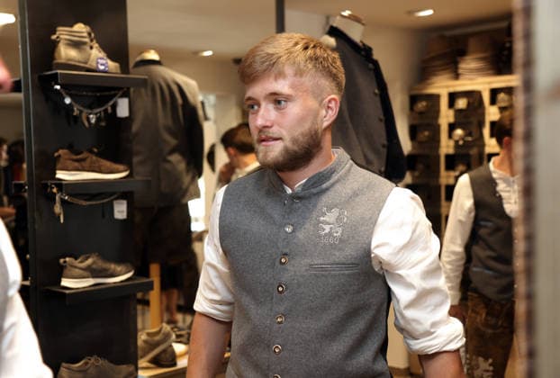 Soccer, Men s, Oktoberfest Outfits, 2026–2027 Season, TSV 1860 Munich, Traditional Attire by Angermaier, Matthew Collins of TSV 1860 Munich in Traditional Attire, Lederhosen