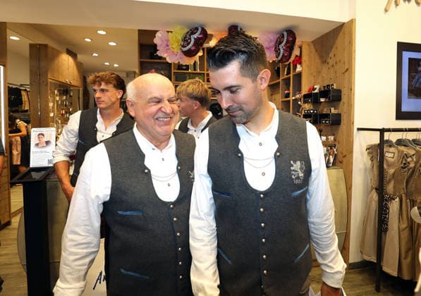 Soccer, Men s, Oktoberfest Outfits, 2026–2027 Season, TSV 1860 Munich, Traditional Attire by Angermaier: Axel Munz (left) with Alper Kayabunar, TSV 1860 Munich coach (right) in traditional attire, Lederhosen
