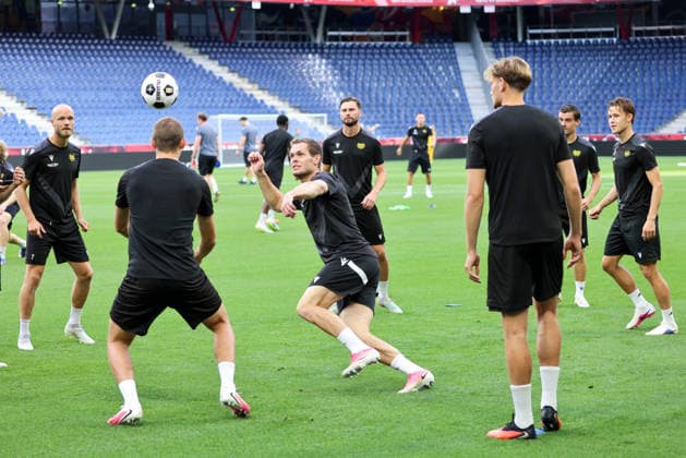 SOCCER - UEFA EL, RBS vs Mjaellby SALZBURG,AUSTRIA,26.AUG.26 - SOCCER - UEFA Europa League, play-off, Red Bull Salzburg vs Mjaellby AIF, preview, training Mjaellby. Image shows Jacob Bergstrom (Maellby).  GEPAxpictures xMathiasxMandl