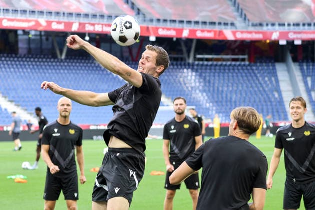 SOCCER - UEFA EL, RBS vs Mjaellby SALZBURG,AUSTRIA,26.AUG.26 - SOCCER - UEFA Europa League, play-off, Red Bull Salzburg vs Mjaellby AIF, preview, training Mjaellby. Image shows Jacob Bergstrom (Maellby).  GEPAxpictures xMathiasxMandl