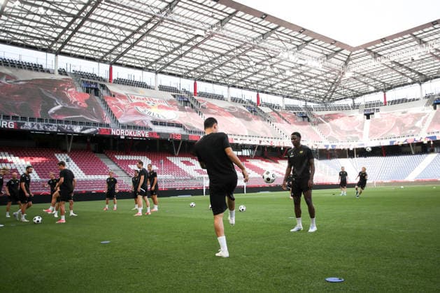 SOCCER - UEFA EL, RBS vs Mjaellby SALZBURG,AUSTRIA,26.AUG.26 - SOCCER - UEFA Europa League, play-off, Red Bull Salzburg vs Mjaellby AIF, preview, training Mjaellby. Image shows players of Maellby.  GEPAxpictures xMathiasxMandl