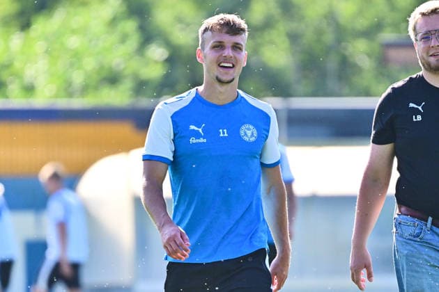 26.08.2026, Fußball, Herren, 2.BL, Saison 2026 2027, Training Holstein Kiel Neuzugang Gyan de Regt Kiel, Projensdorf Projensdorf, Trainigsplatz Schleswig-Holstein Deutschland *** August 26, 2026, Soccer, Men s, 2nd Division, 2026–2027 Season, Practice: Holstein Kiel s New Signing Gyan de Regt in Kiel, Projensdorf, Projensdorf, Practice Field, Schleswig-Holstein, Germany