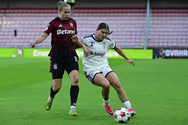 L-R Michaela Khyrova (Sparta) and Chiara Wallin (Servete) in action during the UEFA Women s Champions League, third qualifying round, opening match: AC Sparta Praha vs Servette FC Geneva, in Prague, Czech Republic, on August 26, 202 (CTKxPhoto VitxSimanek) CTKPhotoP2026082606410  CTKPhotoP2026082606410