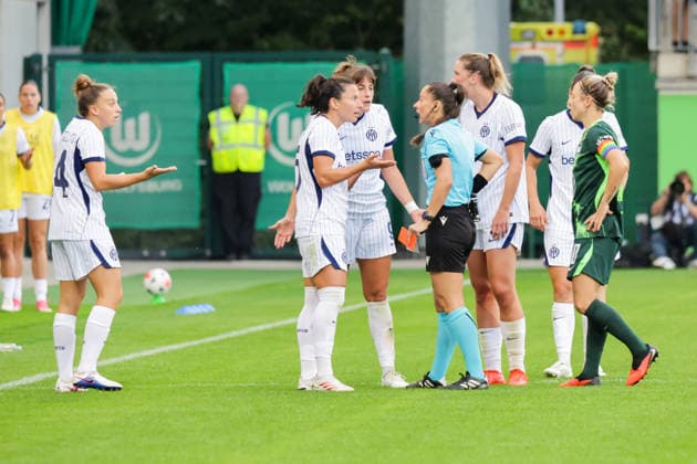 August 26, 2026, xgrfx, Soccer UEFA WCL Qualifying Round 3, VfL Wolfsburg vs. Inter Milan—Red Card, Chiara Robustellini, Inter Milan vs. Wolfsburg