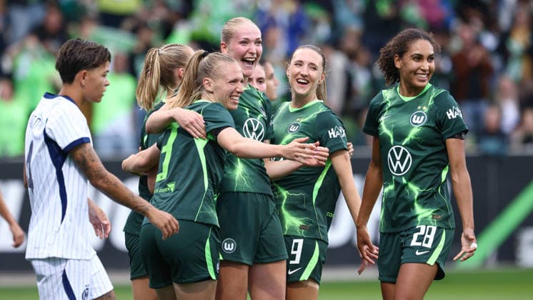 From left: Lieske Carleer (VfL Wolfsburg), 3; goal scorer Camilla Küver (VfL Wolfsburg), 16; Lara Prasnikar (VfL Wolfsburg), 9; and Cora Zicai (VfL Wolfsburg), 28, celebrating a goal, celebration, cheering, optimistic, game action, highlight, joy over the 2-0 goal, August 26, 2026, Wolfsburg, Germany, soccer, UEFA Women’s Champions League, VfL Wolfsburg vs. Inter Milan xobx