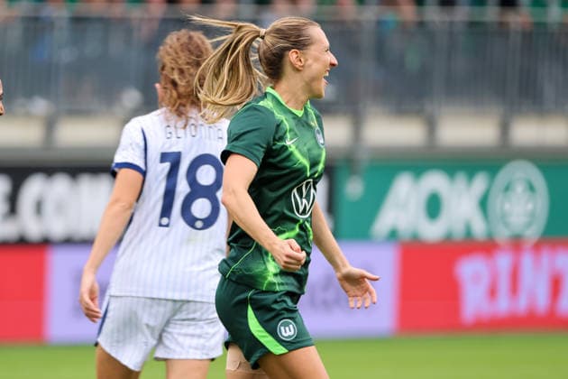 Wolfsburg, Germany, August 26, 2026, Champions League Qualifying Round, First Leg: VfL Wolfsburg Women vs. Inter Milan Women. Pictured: Goal scorer Lara Prasnikar celebrates after scoring the 1-0 goal for Wolfsburg. Copyright: HMBxMedia MadeleinexFantini