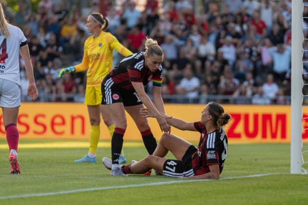 August 26, 2026, xhfmx, Soccer, UEFA Women s Champions League Qualifying Round 3, Eintracht Frankfurt Women vs. Paris Saint-Germain Women; Laura Freigang (Eintracht Frankfurt), 10 assists Larissa Mühlhaus (Eintracht Frankfurt), 47, after a missed chance, Frankfurt