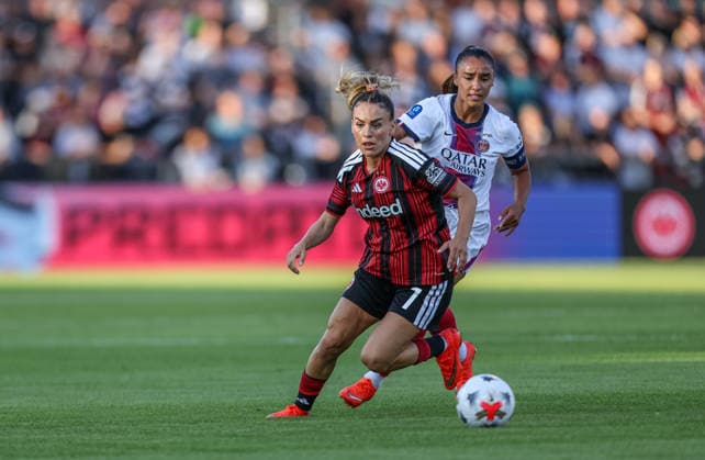 GER, Frankfurt, Eintracht Frankfurt vs. Paris Saint-Germain, UEFA Women s Champions League, soccer, UEFA, 2026–2027 season, Stadion am Brentanobad, 3rd qualifying round, first leg (pictured, from left): Ereleta Memeti, Eintracht Frankfurt Women s Team 7, Sakina Karchaoui, Paris Saint-Germain Women 7. DFB and DFL regulations prohibit any use of photographs as image sequences and or quasi-video. August 26, 2026 Copyright: HMBxMedia HendrikxHamelau