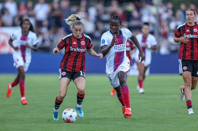 GER, Frankfurt, Eintracht Frankfurt vs. Paris Saint-Germain, UEFA Women s Champions League, Soccer, UEFA, 2026–2027 Season, Stadion am Brentanobad, 3rd Qualifying Round, First Leg (pictured, from left): Nina Lührsen, Eintracht Frankfurt Women s Team No. 11, Merveille Kanjinga, Paris Saint-Germain Women’s U19. DFB and DFL regulations prohibit any use of photographs as image sequences and or quasi-video. August 26, 2026 Copyright: HMBxMedia HendrikxHamelau