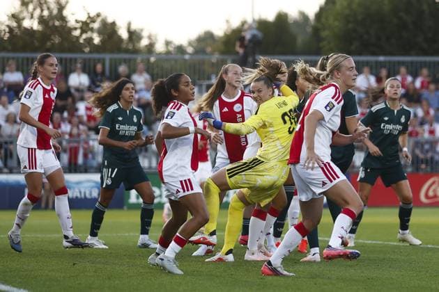 AMSTERDAM , 26-08-2026, Sportcomplex De Toekomst , Champions League Women , football , Third qualifying round 1st leg season 2026 2027 , match between Ajax and Real Madrid (women) , picture shows Ajax goalkeeper Femke Liefting Ajax - Real Madrid (women)  x206067521x Copyright: