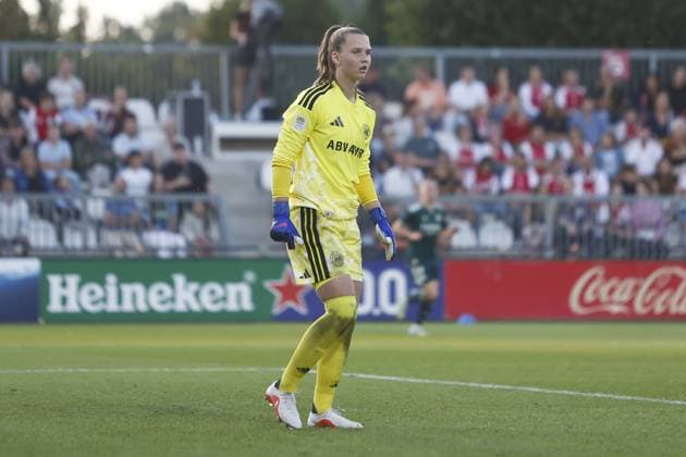 AMSTERDAM , 26-08-2026, Sportcomplex De Toekomst , Champions League Women , football , Third qualifying round 1st leg season 2026 2027 , match between Ajax and Real Madrid (women) , picture shows Ajax goalkeeper Femke Liefting Ajax - Real Madrid (women)  x206067523x Copyright: