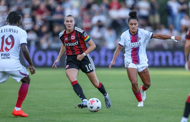 GER, Frankfurt, Eintracht Frankfurt vs. Paris Saint-Germain, UEFA Women’s Champions League, Soccer, UEFA, 2026–2027 Season, Stadion am Brentanobad, 3rd Qualifying Round, First Leg: Photo by Laura Freigang, Eintracht Frankfurt Women’s Team No. 10, Isabela, Paris Saint-Germain Women 12. DFB and DFL regulations prohibit any use of photographs as image sequences and or quasi-video. August 26, 2026 Copyright: HMBxMedia HendrikxHamelau