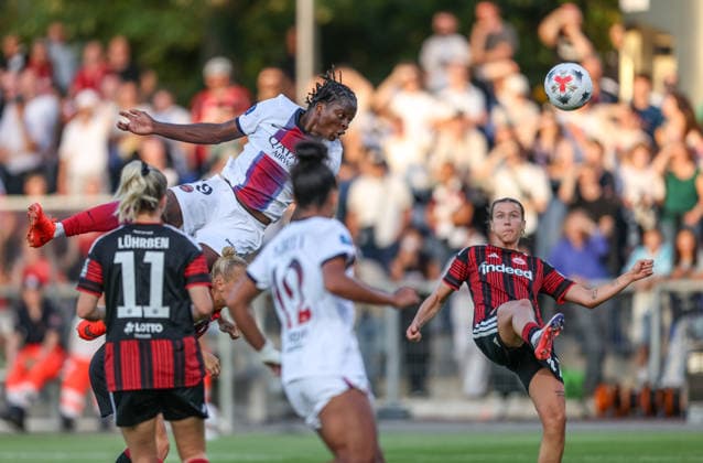 GER, Frankfurt, Eintracht Frankfurt vs. Paris Saint-Germain, UEFA Women s Champions League, Soccer, UEFA, 2026–2027 Season, Stadion am Brentanobad, 3rd Qualifying Round, First Leg (pictured, from left): Merveille Kanjinga, Paris Saint-Germain Women s Team 19, Larissa Mühlhaus, Eintracht Frankfurt Women’s Team, 47. DFB and DFL regulations prohibit any use of photographs as image sequences and or quasi-video. August 26, 2026 Copyright: HMBxMedia HendrikxHamelau
