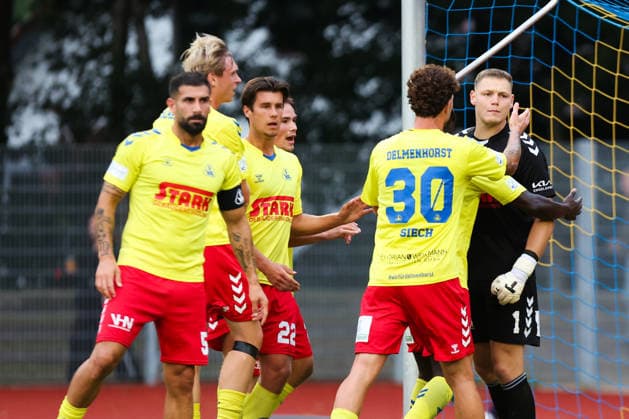 August 26, 2026, Soccer, Men s, Regionalliga Nord, Matchday 5, SV Atlas Delmenhorst vs. BSV Kickers Emden, Goalkeeper Damian Schobert 1: SV Atlas Delmenhorst saves a penalty kick