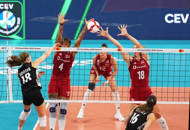Turkiye v Germany - CEV EuroVolley 2026 ISTANBUL, TURKIYE - AUGUST 26: Melissa Teresa Vargas (4) of Turkiye in action against Leana Grozer (18) of Germany during the CEV EuroVolley 2026 Women Group A match between Turkiye and Germany at Sinan Erdem Sports Hall, on August 26, 2026, in Istanbul, Turkiye. Esra Bilgin Anadolu Istanbul Turkey. Editorial use only. Please get in touch for any other usage.  Copyright: x2026xAnadoluxEsraxBilginx