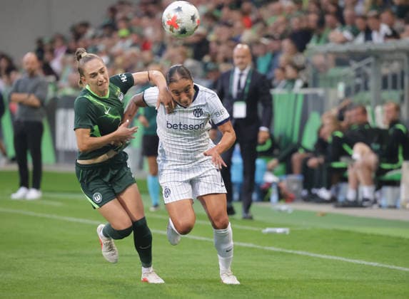 Sophia Kleinherne (VfL Wolfsburg) faces off against Haley Bugeja (Inter Milan) — Women s Soccer, 2026–2027 Season, Women s Champions League Qualifying, Round 3, VfL Wolfsburg vs. Inter Milan, 2–0