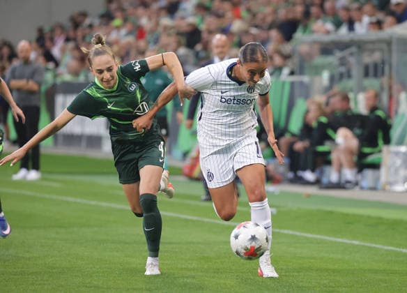 Sophia Kleinherne (VfL Wolfsburg) faces off against Haley Bugeja (Inter Milan) — Women s Soccer, 2026–2027 Season, Women s Champions League Qualifying, Round 3, VfL Wolfsburg vs. Inter Milan, 2–0