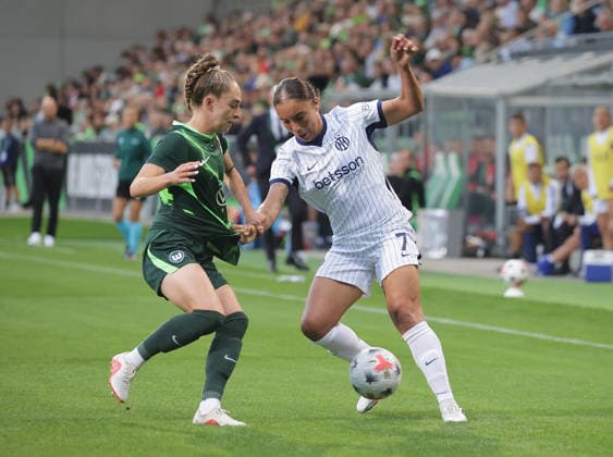 Sophia Kleinherne (VfL Wolfsburg) faces off against Haley Bugeja (Inter Milan) — Women s Soccer, 2026–2027 Season, Women s Champions League Qualifying, Round 3, VfL Wolfsburg vs. Inter Milan, 2–0