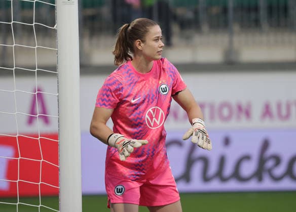 Stina Johannes, VfL Wolfsburg Soccer, Women s Team, 2026–2027 Season, Women s Champions League Qualifying Round, Round 3, VfL Wolfsburg vs. Inter Milan, 2–0